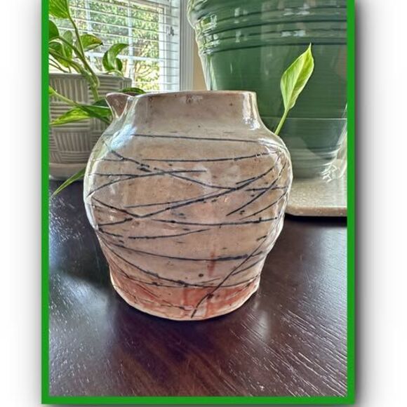 Pottery Vase Handcrafted in Nicaragua Unique Design Gray and Brown Color - Picture 1 of 4